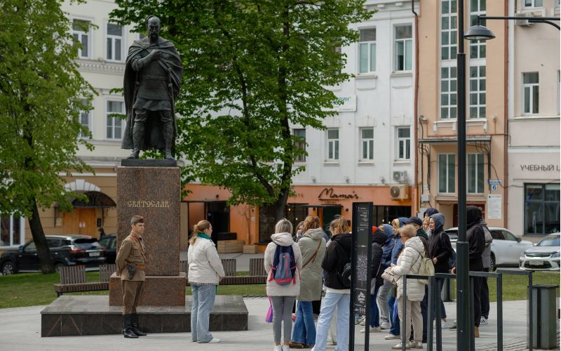 Пешеходная экскурсия по городу